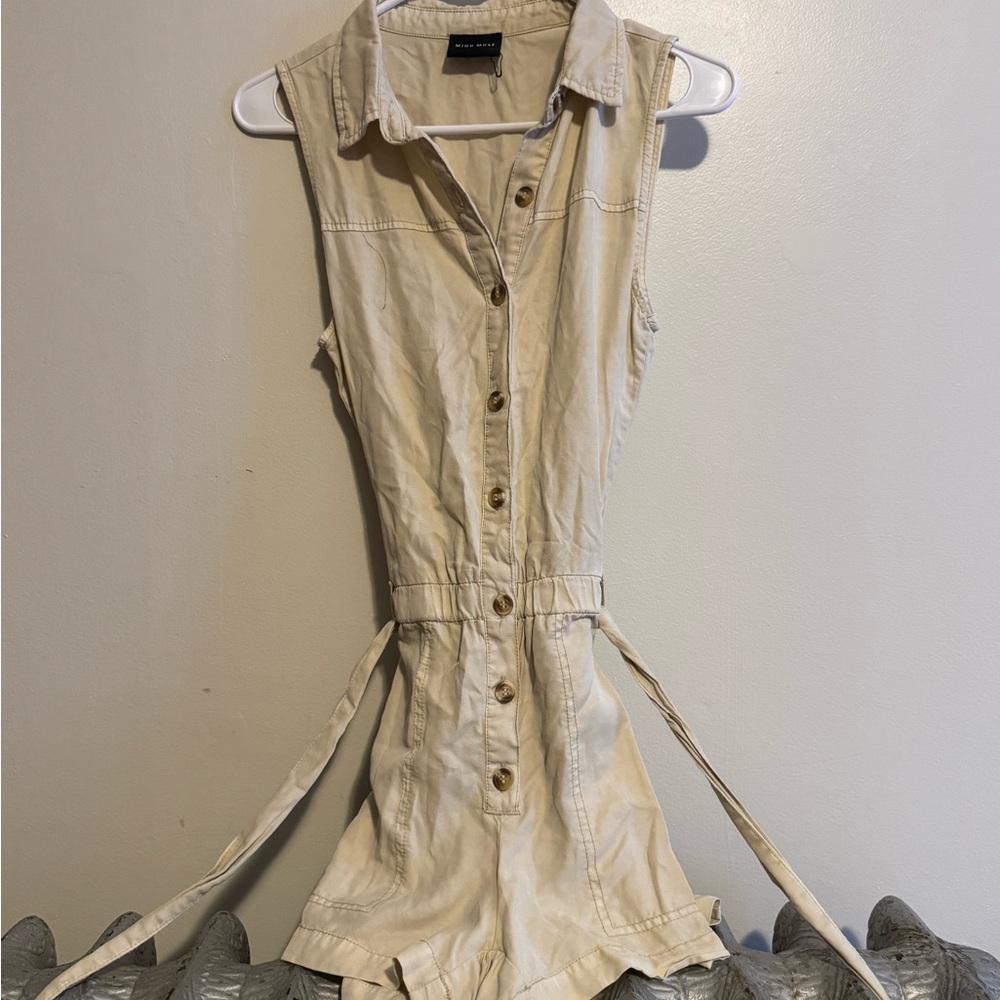 Beige‎ Sleeveless Button Romper | Women’s Small Utility Playsuit